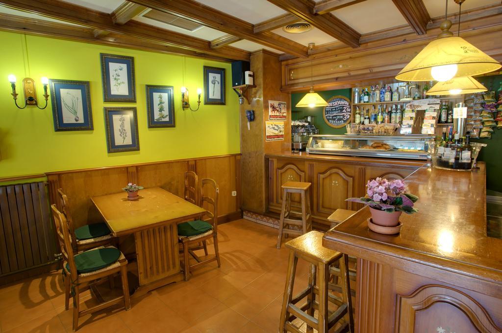 Hotel Avenida Benasque Ngoại thất bức ảnh