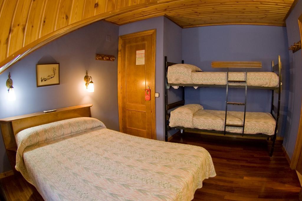 Hotel Avenida Benasque Ngoại thất bức ảnh